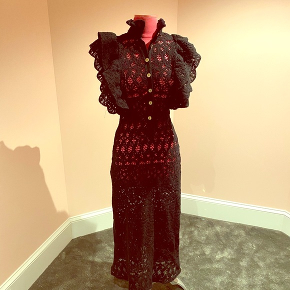 Zara Dresses & Skirts - Zara STUNNING crochet gown